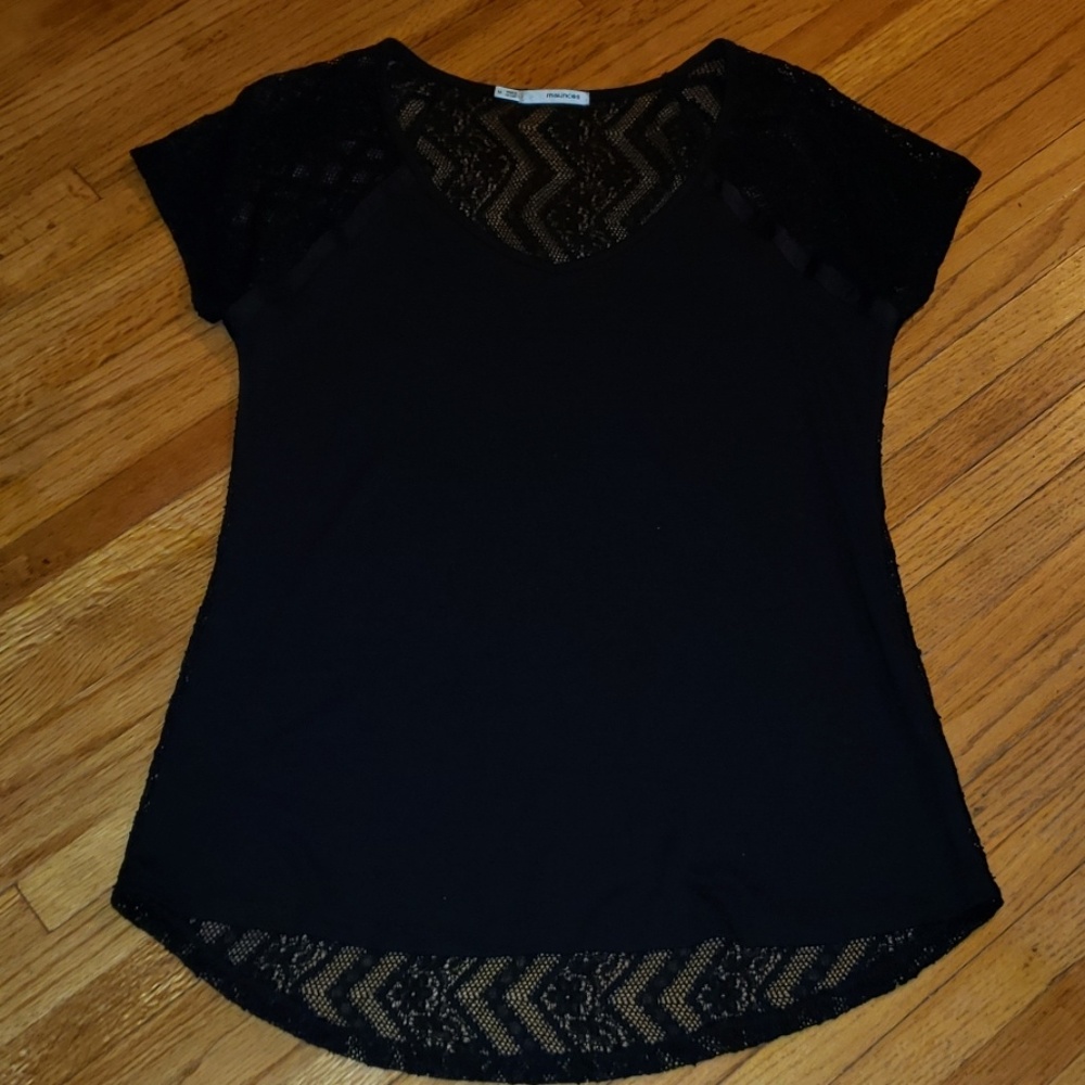 Maurice's lace back tee shirt top